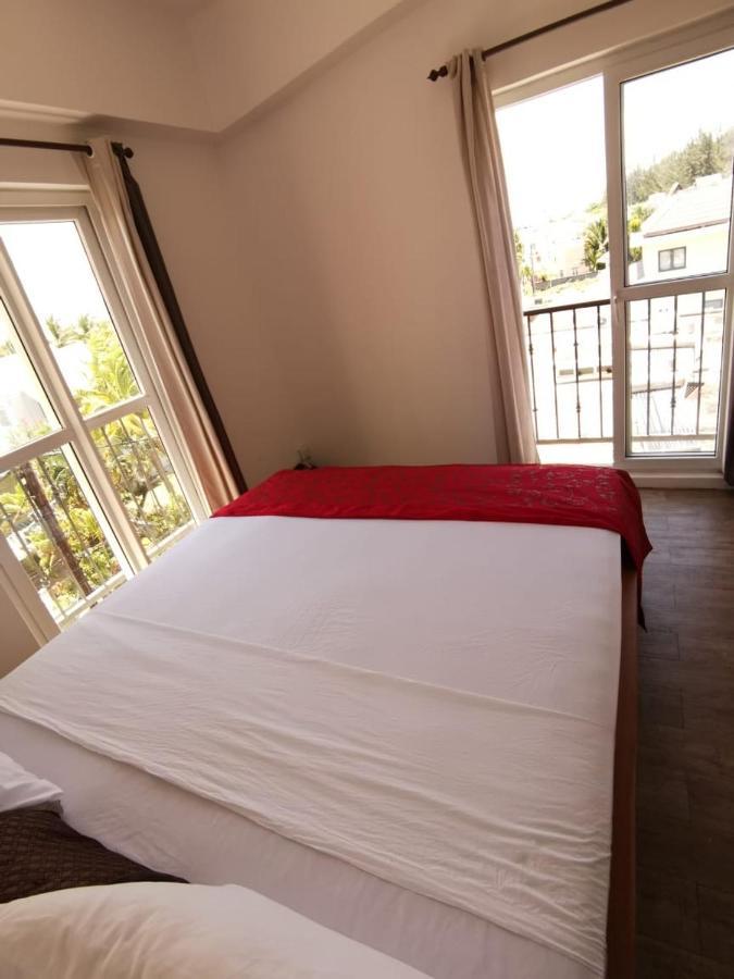 Rayon Vert Bleuphorie Beach Apartment Flic en Flac Exterior photo